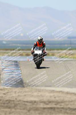 media/May-25-2025-Lets Ride (Sun) [[0ff033e448]]/C Group/1140am (Grapevine)/